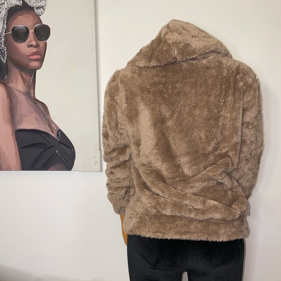 Stylish Sweater - Picture 3 of 6